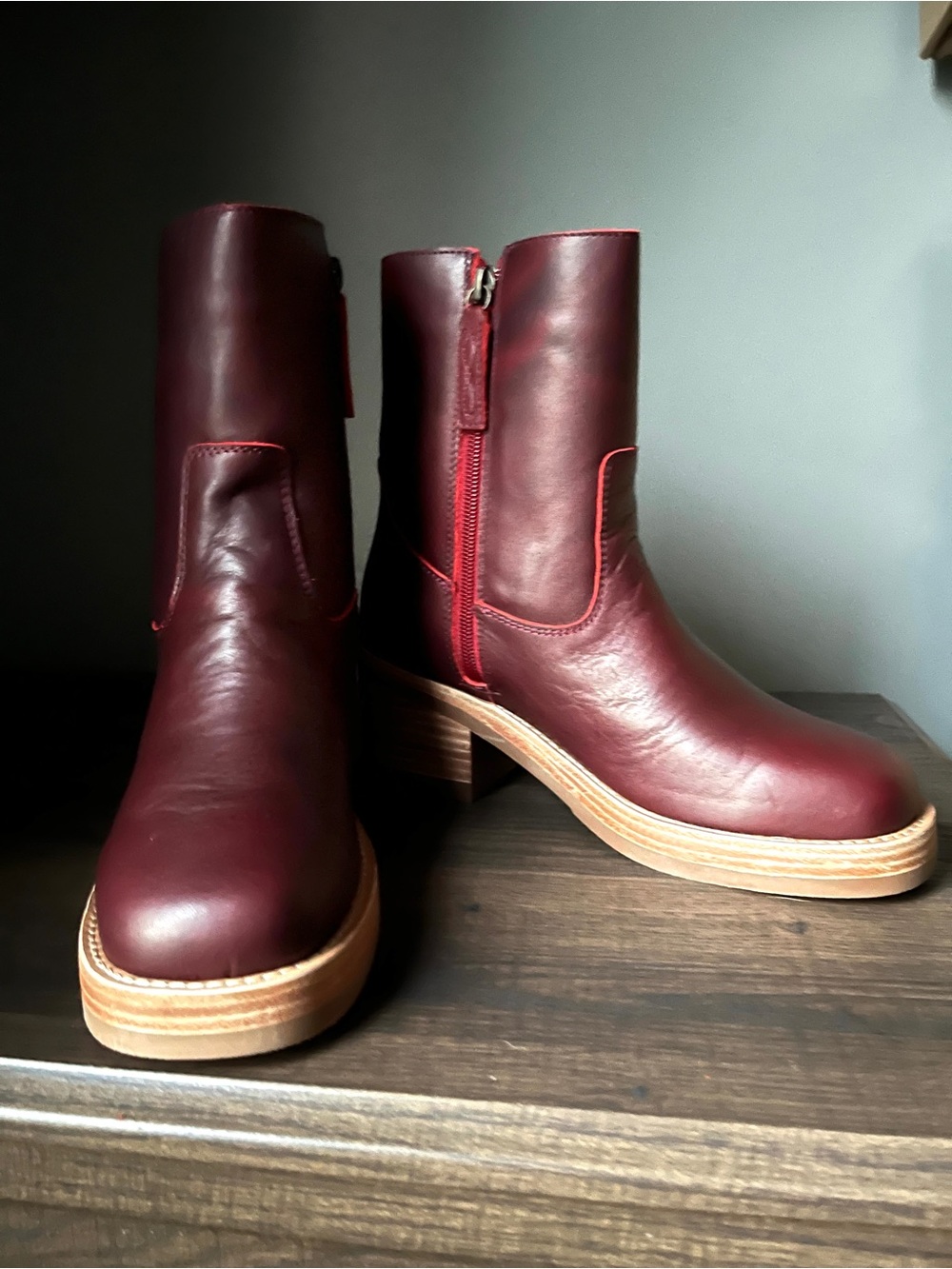 Dingo Women Wine Round Toe Bootie - Picture 2 of 6